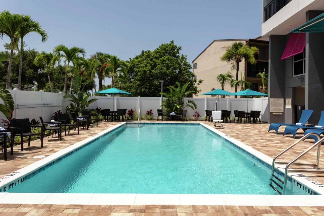 Hampton Inn Dunedin, Fl Kültér fotó